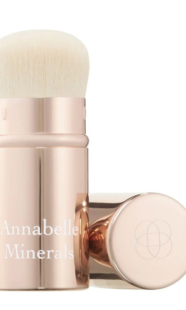 Annabelle Minerals Short Top Foundation Brush Pull